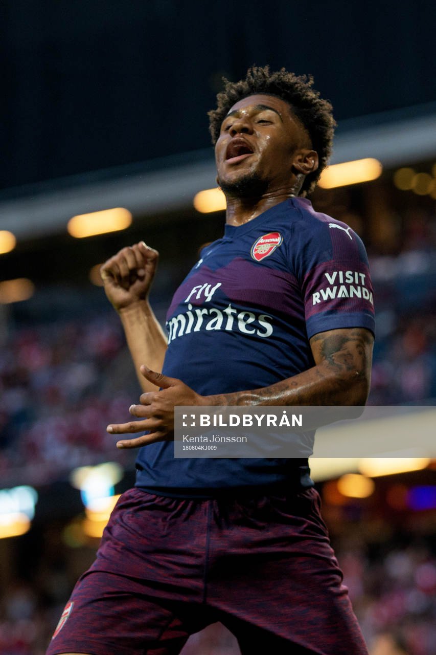 Reiss Nelson of Arsenal celebrates