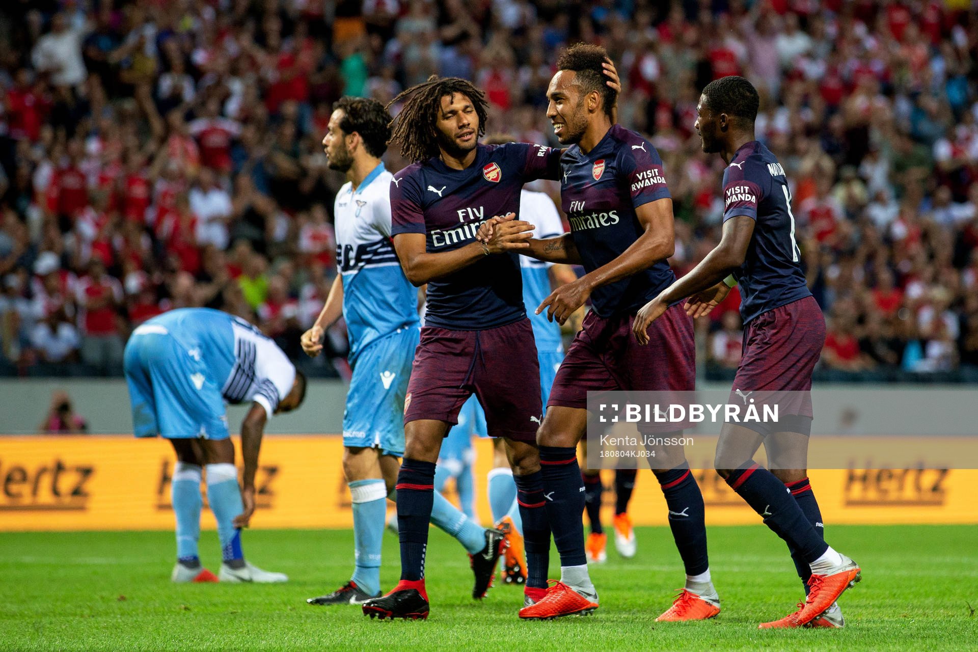 Pierre-Emerick Aubameyang of Arsenal celebrates with his