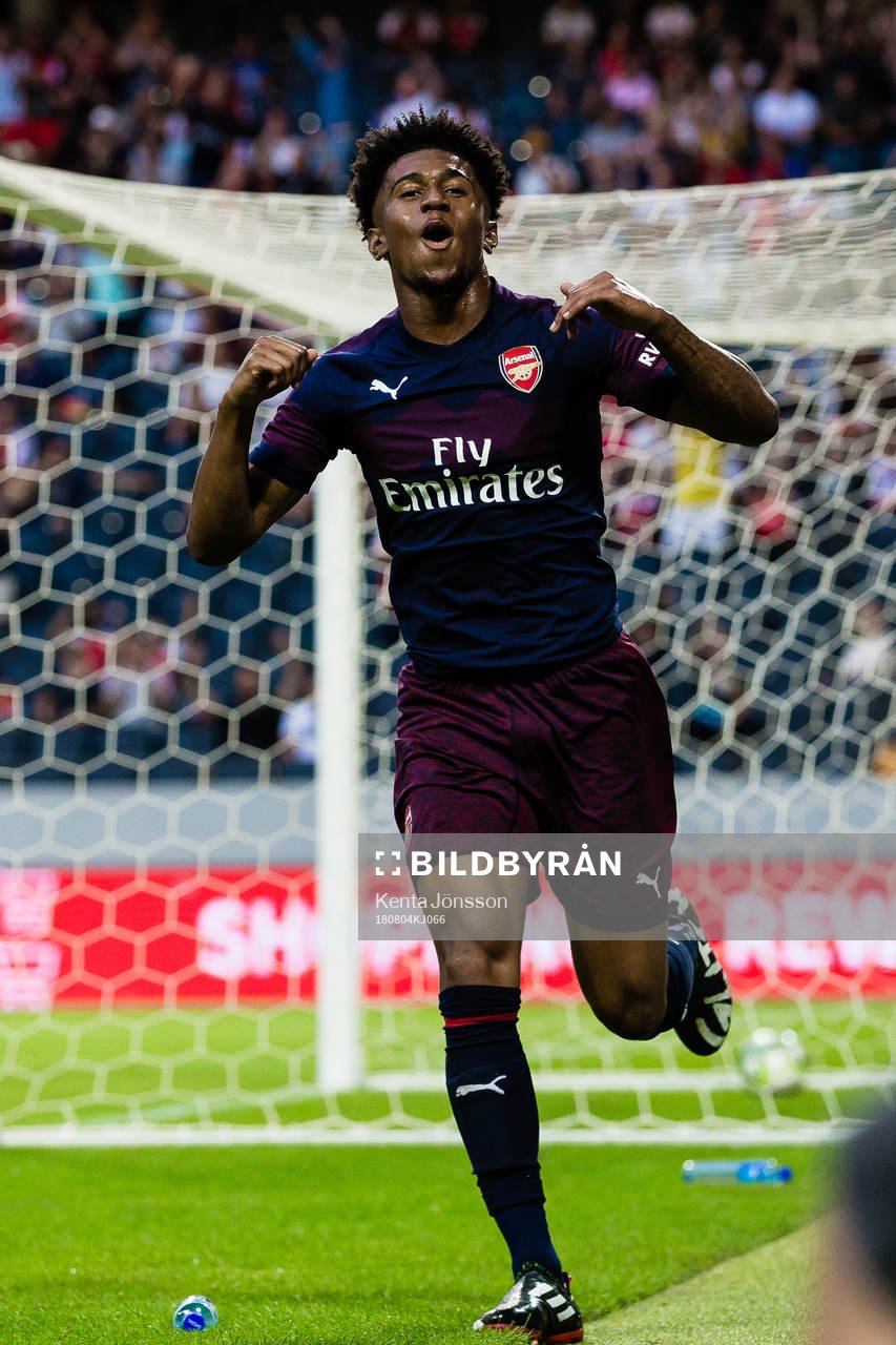 Reiss Nelson of Arsenal celebrates