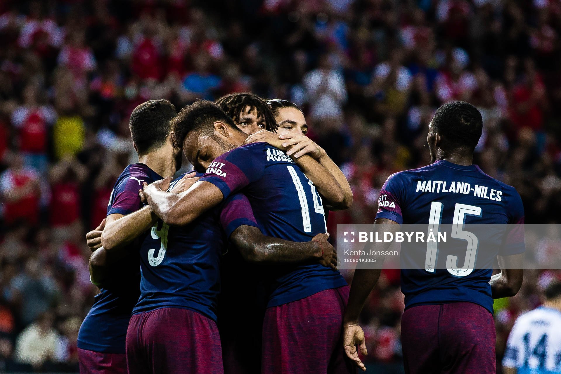 Pierre-Emerick Aubameyang of Arsenal celebrates 2-0 with