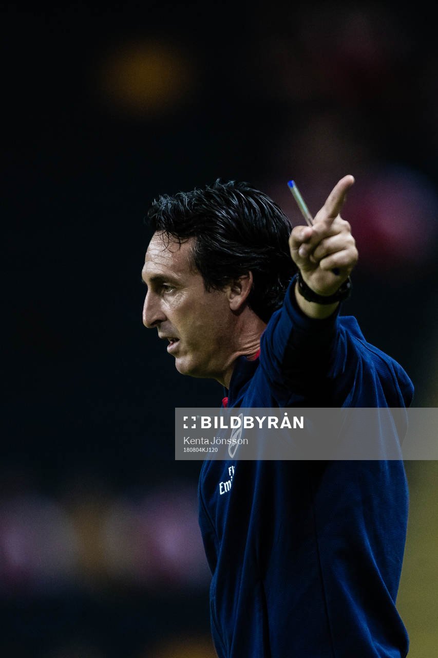 Coach Unai Emery of Arsenal