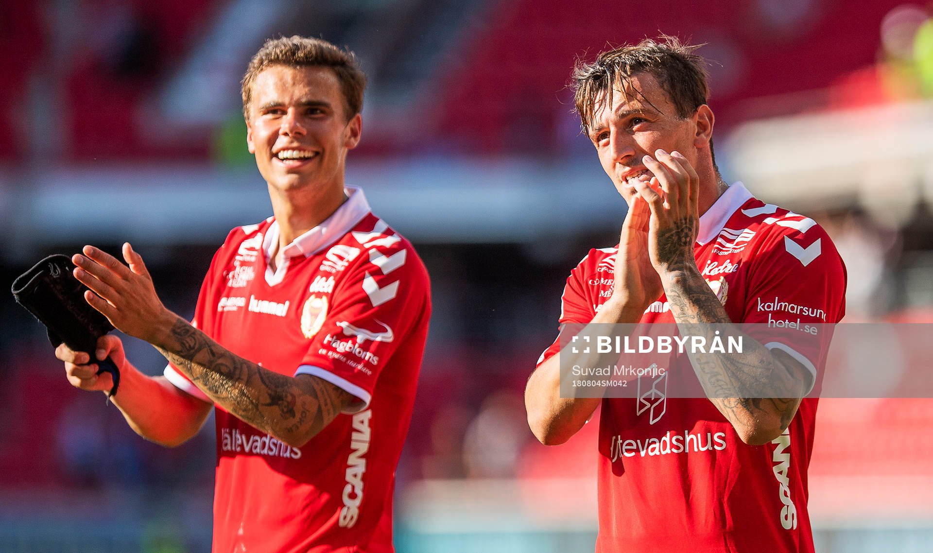 Kalmars Erton Fejzullahu och Herman Hallberg jublar