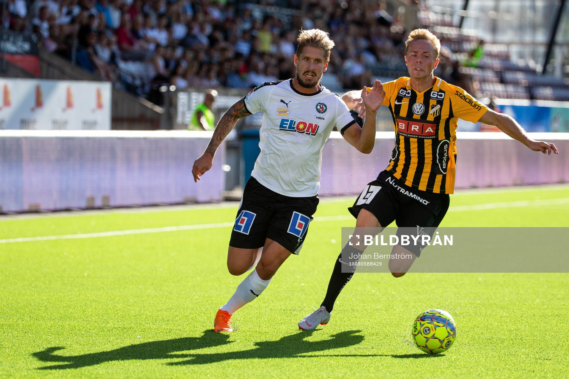 Örebros Daniel Björnkvist och Häckens Adam Andersson