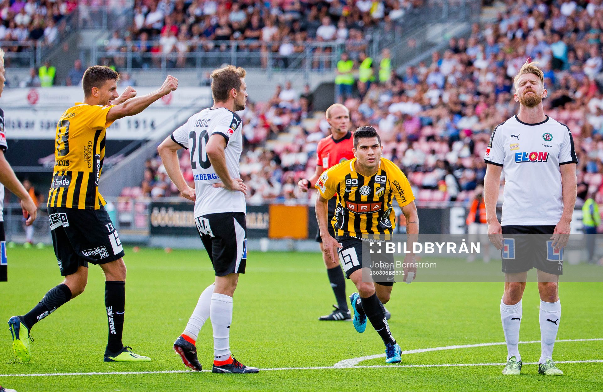 Örebros Michael Almebäck deppar och Häckens Paulinho