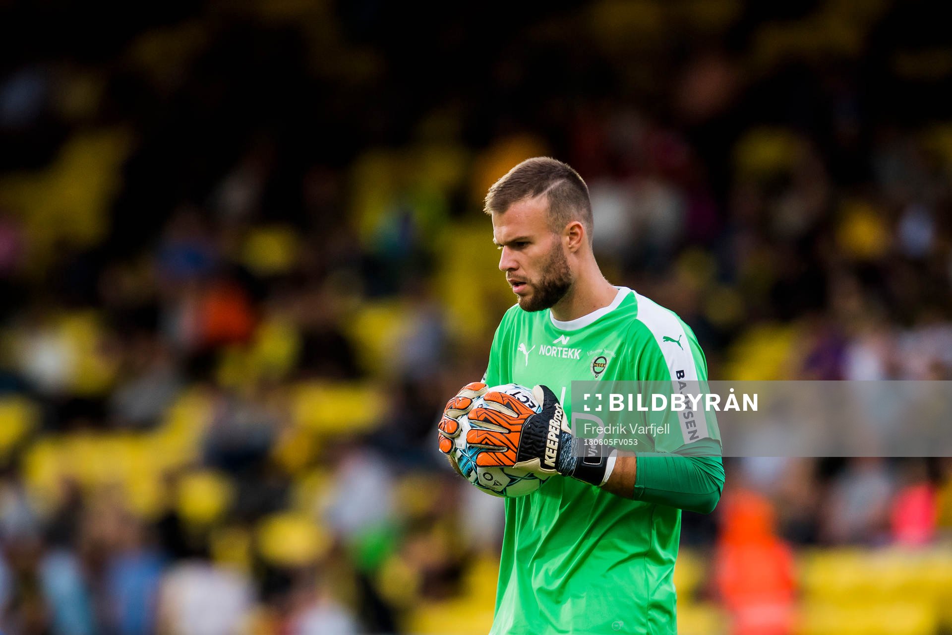 Goalkeeper Marko Maric of Lillestrøm