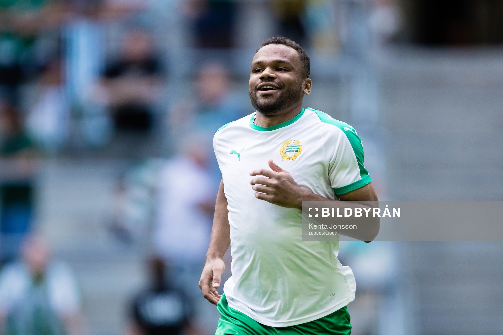 Hammarbys Serge-Junior Martinsson Ngouali innan
