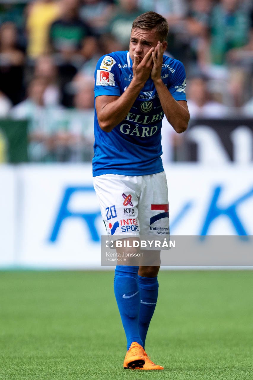 Trelleborgs Felix Hörberg grinar illa