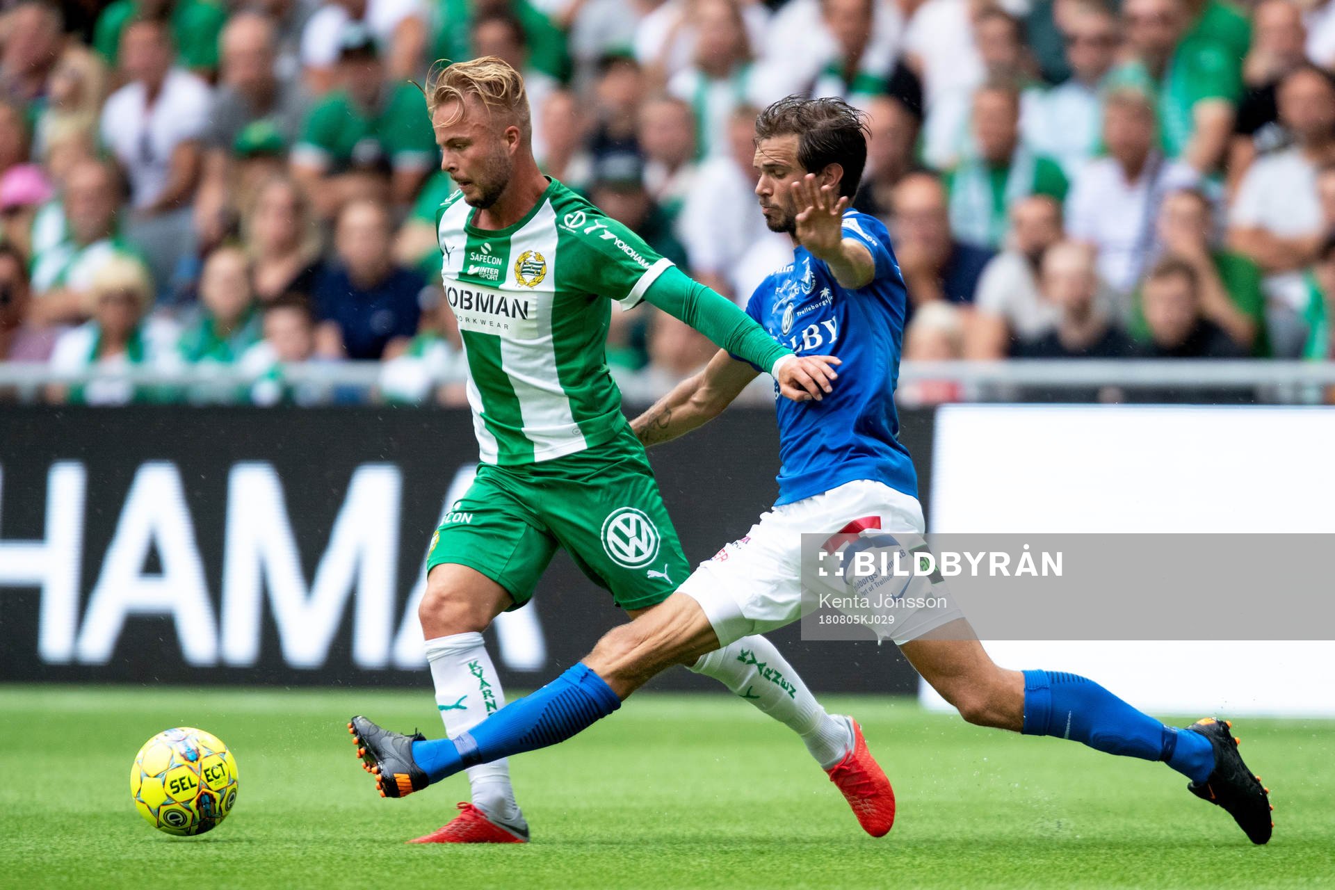 Hammarbys Sander Svendsen och Trelleborgs Sebastian Ohlsson