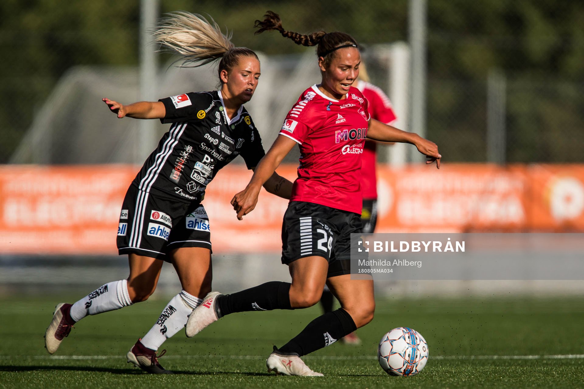 Piteås Ronja Aronsson och Limhamn Bunkeflos Elisa Lang