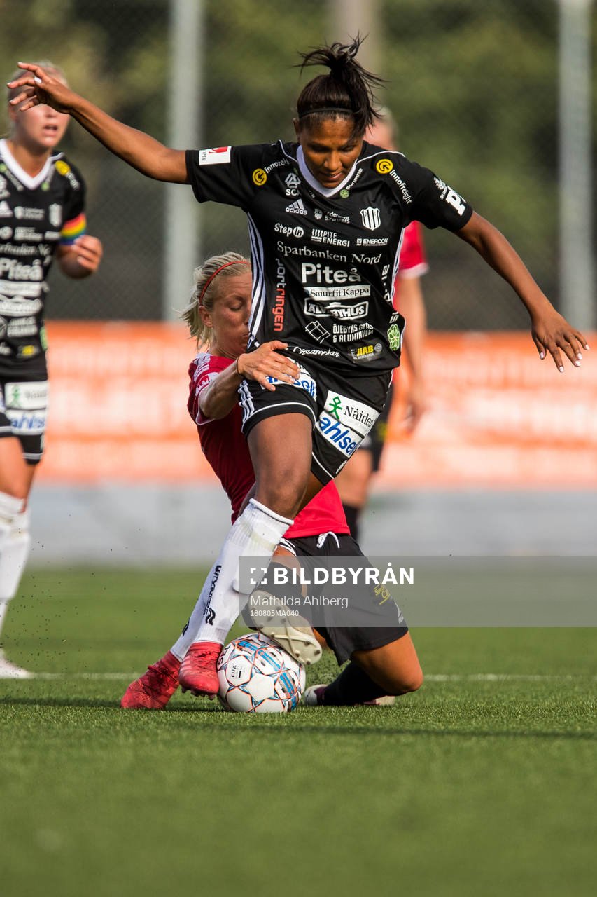 Limhamn Bunkeflos Mia Persson och Piteås Madelen Janogy