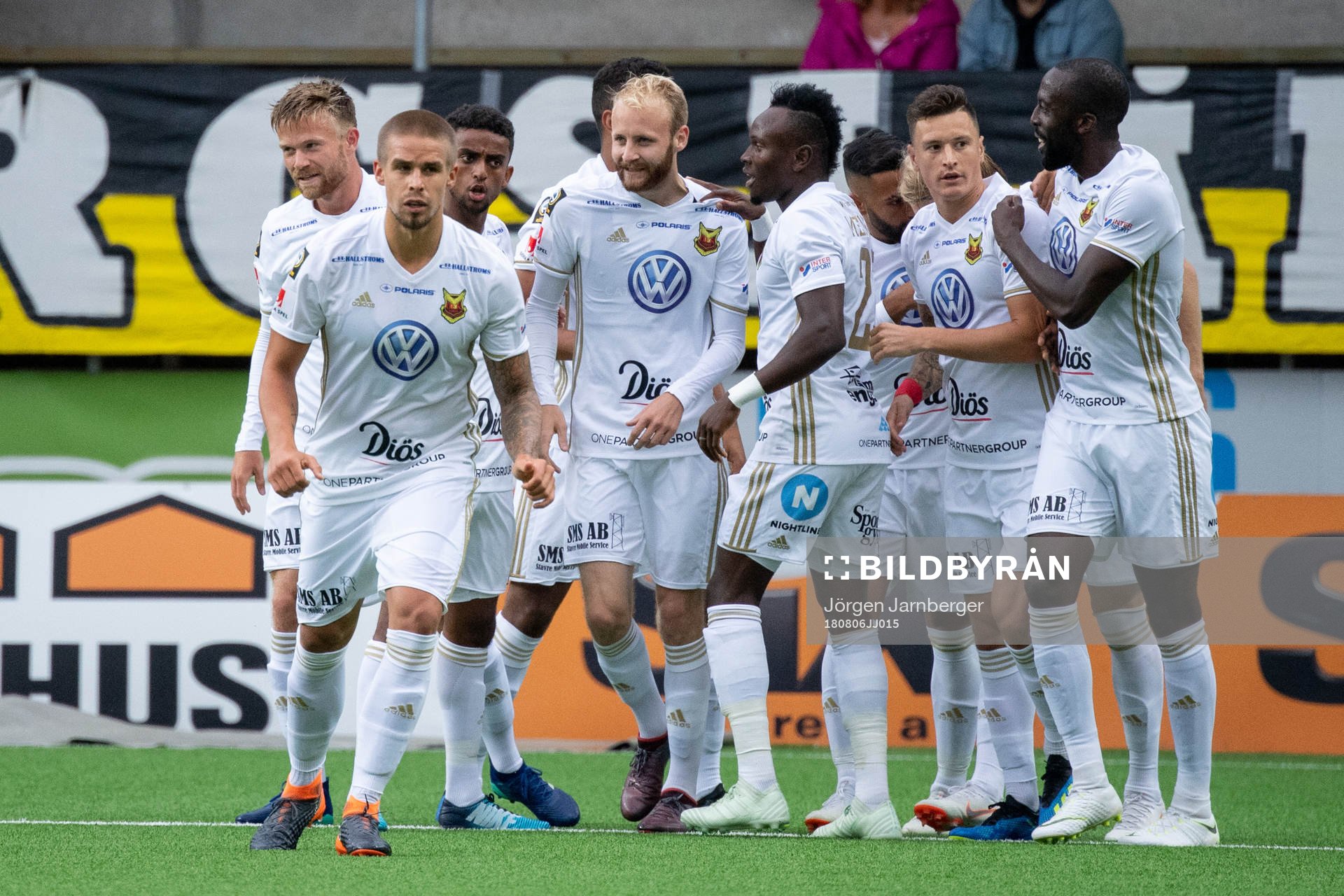Östersunds Curtis Edwards jublar