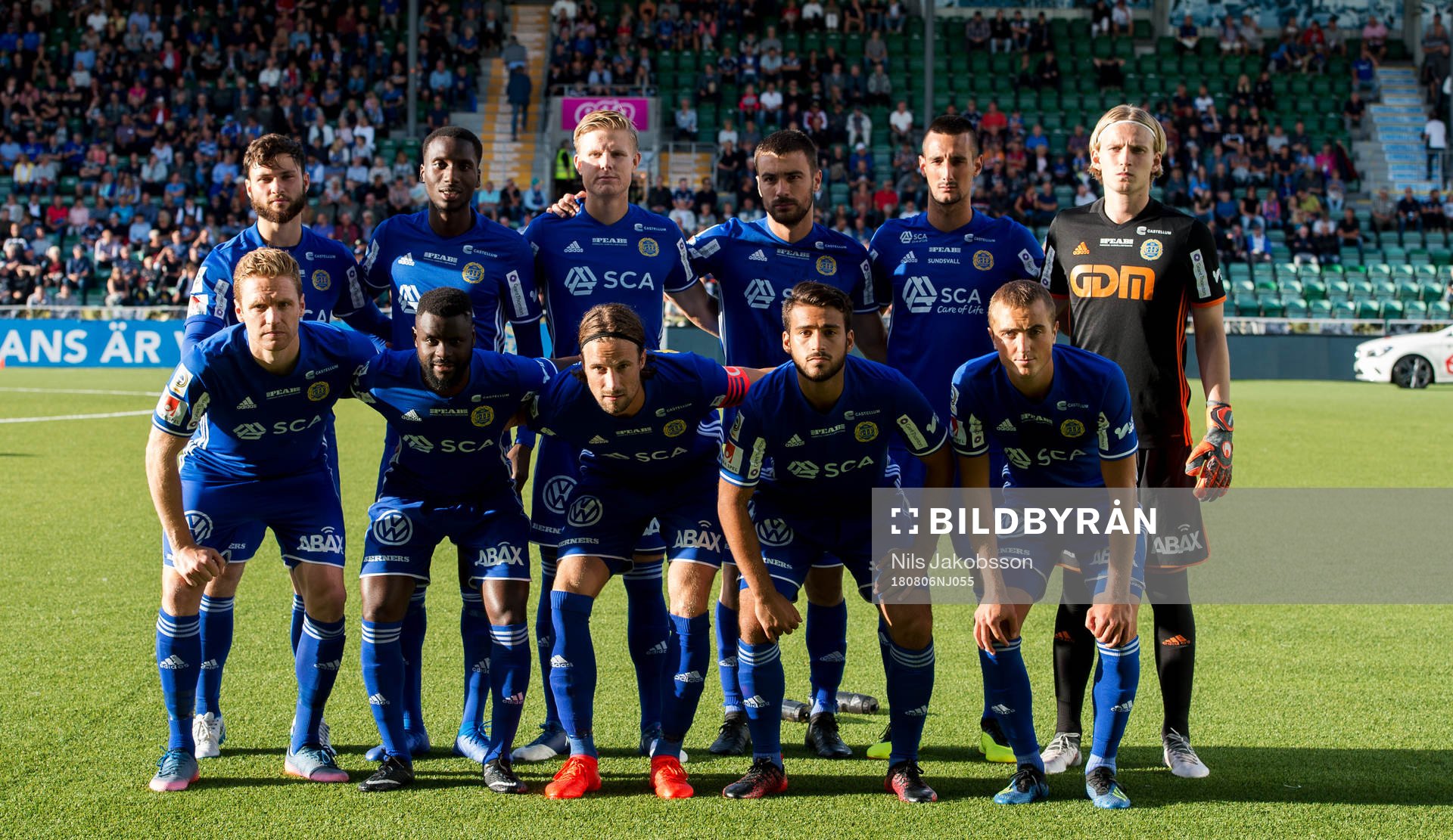 Sundsvalls startelva, Jonathan Tamimi Syberg, Peter Wilson, Eric Björkande, Carlos Gracia, Pol Moreno Sanchez, målvakt William Eskelinen, främre raden, David Myrestam, Maic Sema, Linus Hallenius, Christian Rubio Sivodedov, Dennis Olsson innan fotbollsmatchen i Allsvenskan mellan GIF Sundsvall och IFK Norrköping den 6 augusti 2018 i Sundsvall.