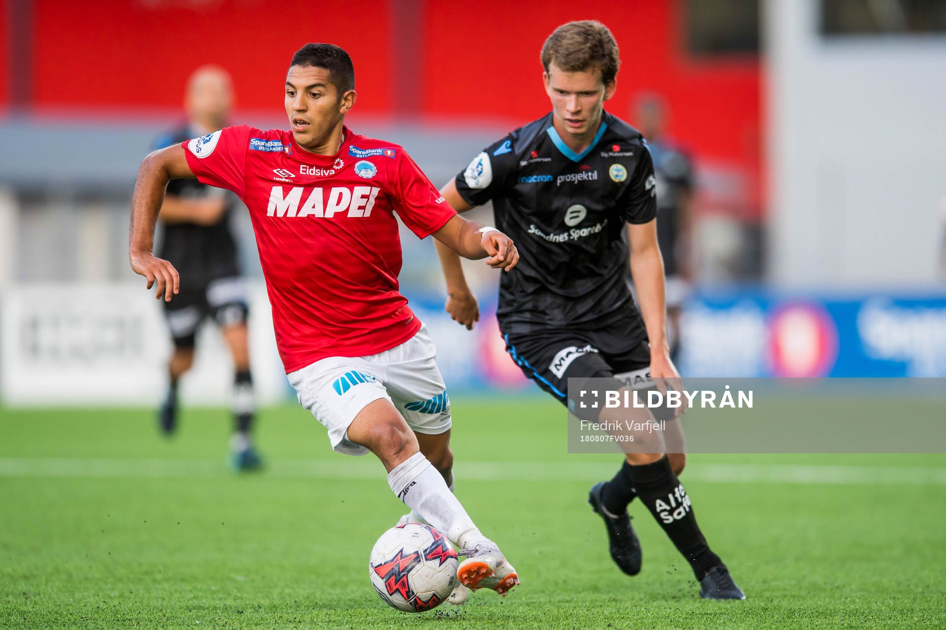 Ridouan Essaeh of Kongsvinger and Vegard Østraat Erlien of