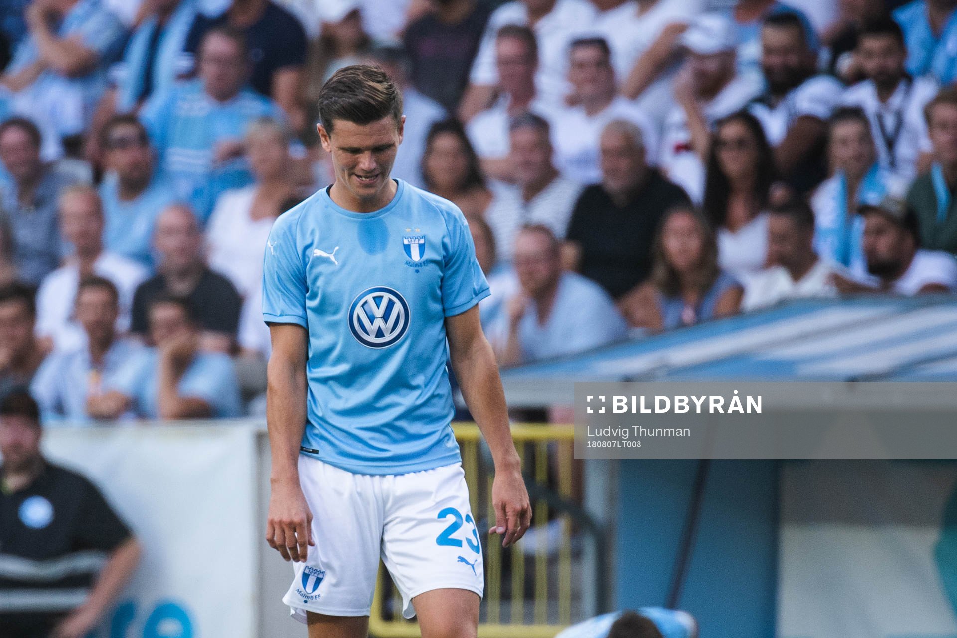 Marcus Antonsson of Malmö FF looks dejected