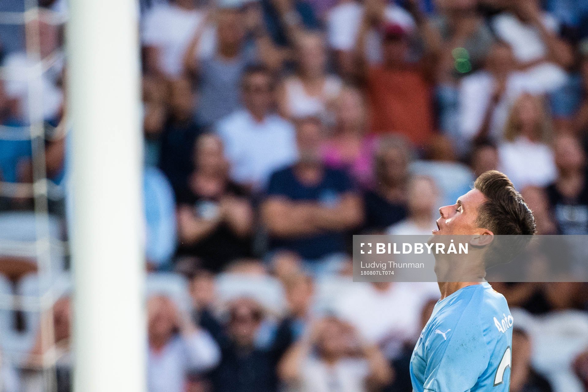 Marcus Antonsson of Malmö FF looks dejected