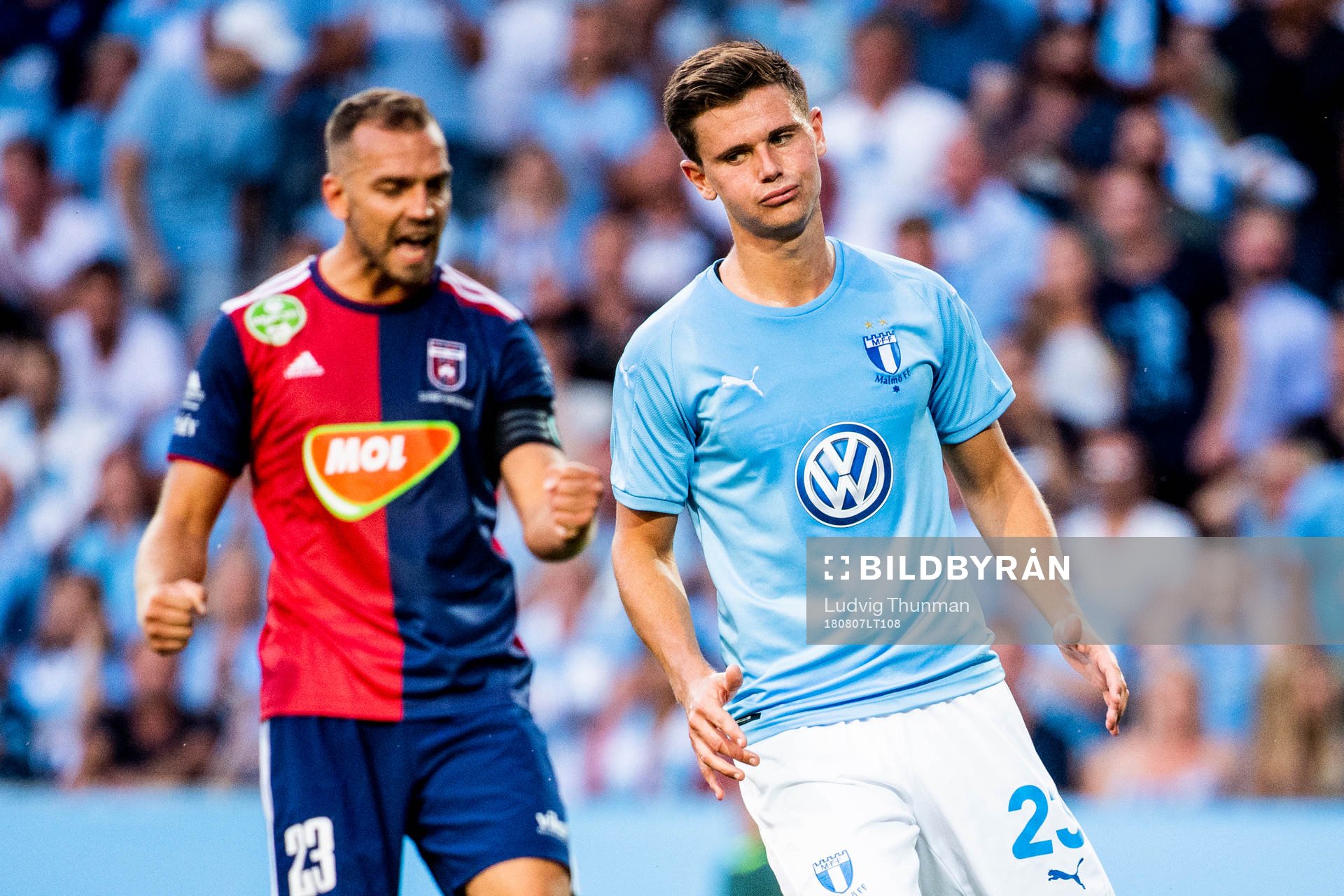 Marcus Antonsson of Malmö FF looks dejected