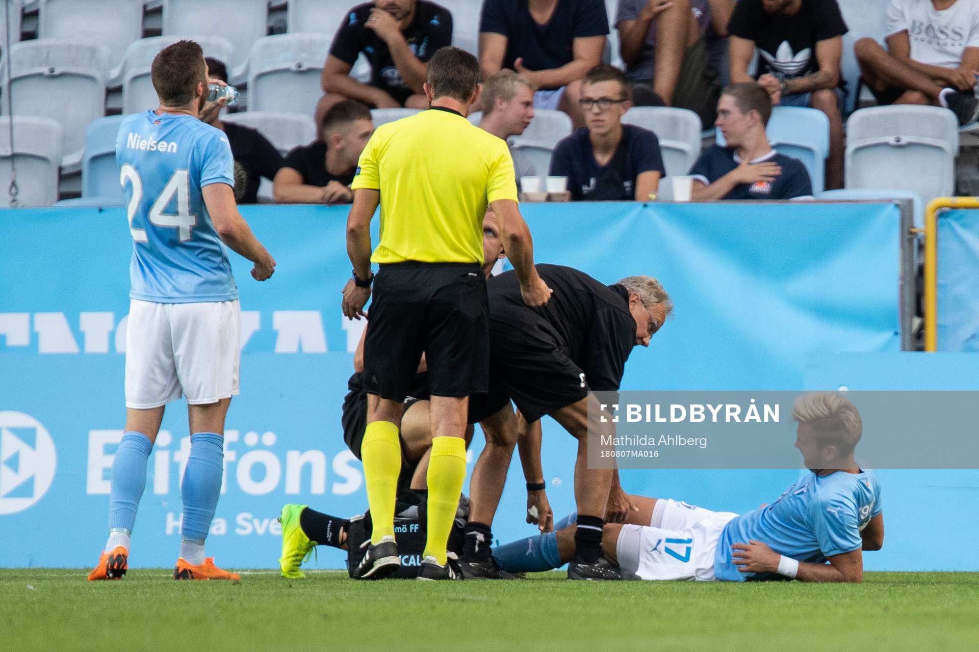Rasmus Bengtsson of Malmö FF gets medical attention