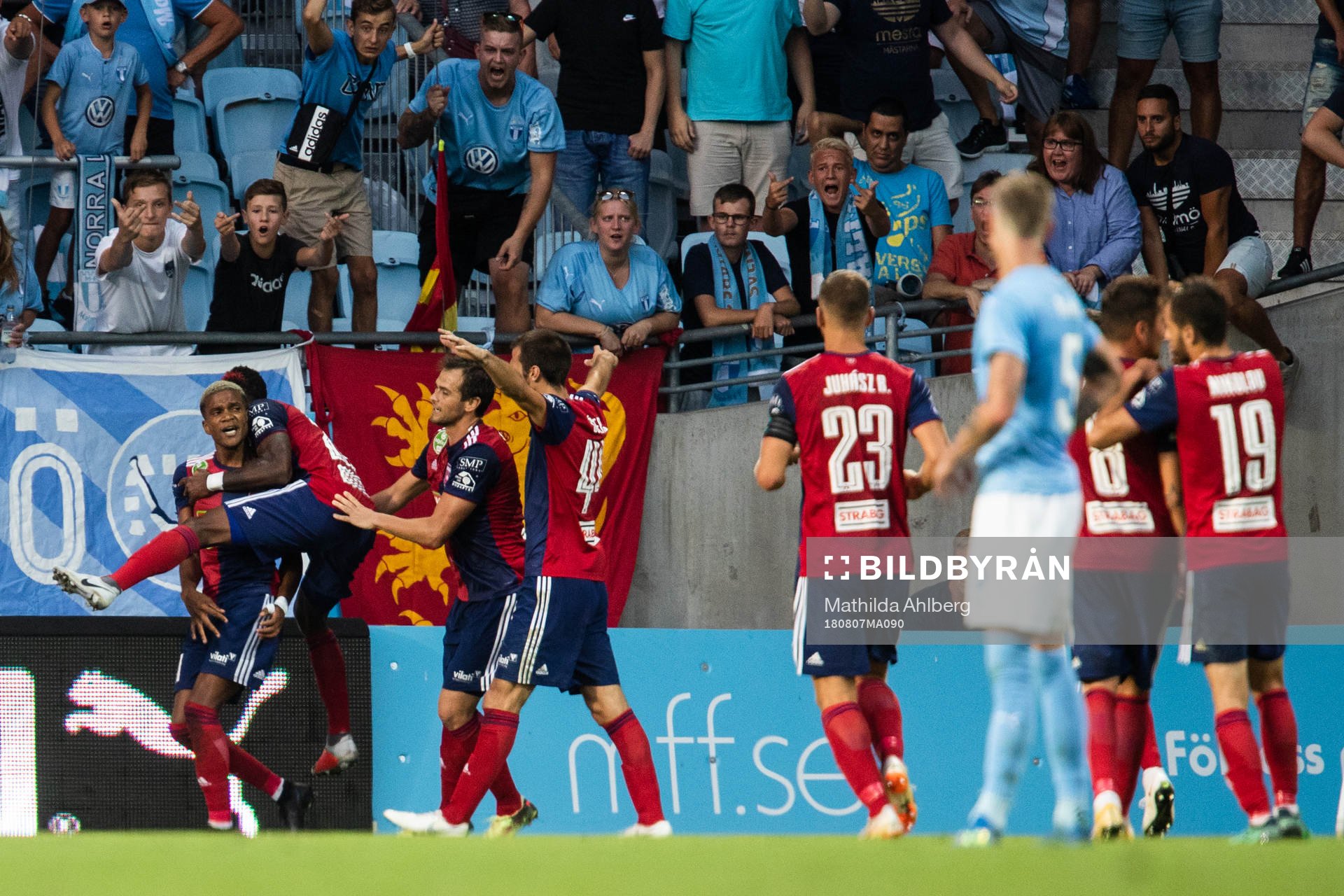 Loïc Nego of Vidi celebrate with team mates