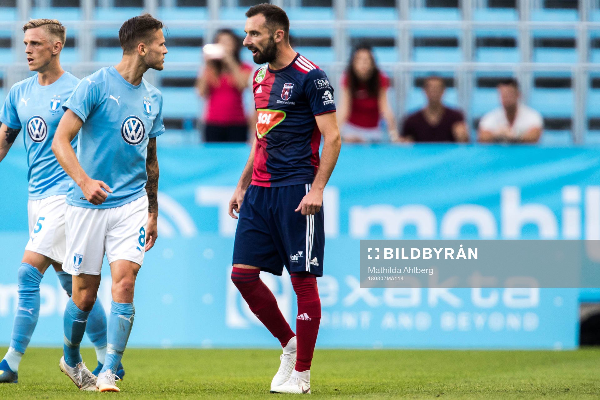 Arnór Ingvi Traustason of Malmö FF and Attila Fiola of