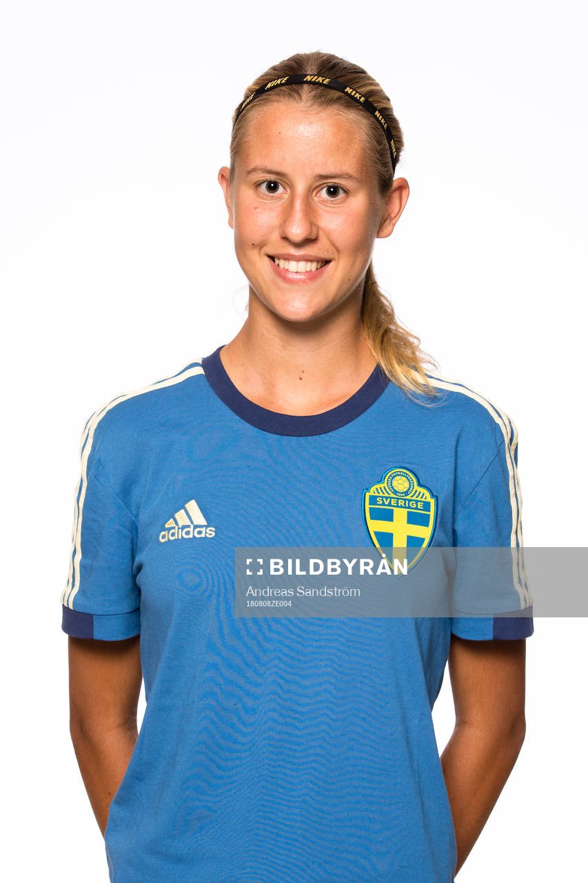 Nellie Nygren i F15/03-landslaget