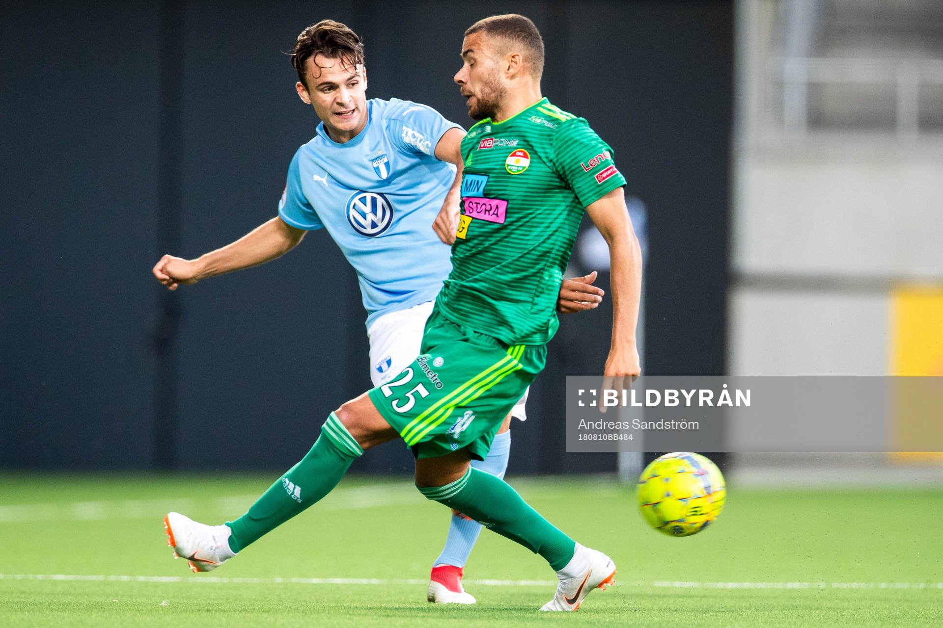 Malmö FFs Andreas Vindheim Dalkurds Malkolm Moenza