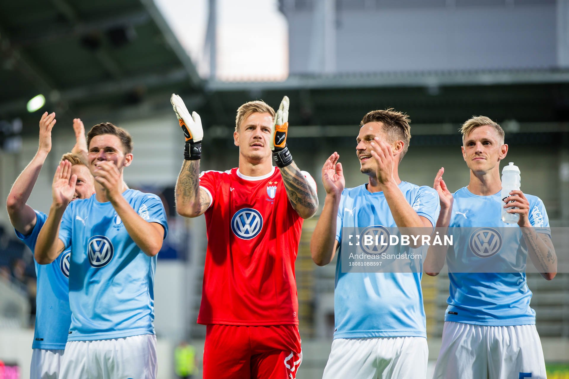 Malmö FFs Marcus Antonsson (v), målvakt Johan Dahlin, Markus Rosenberg och Sören Rieks (h) jublar efter fotbollsmatchen i Allsvenskan mellan Dalkurd och Malmö FF den 10 augusti 2018 i Gävle. 