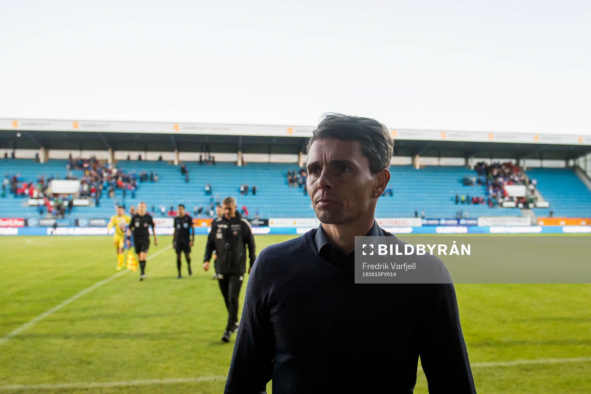 Simo Valakari, head coach of Tromsø, looks dejected