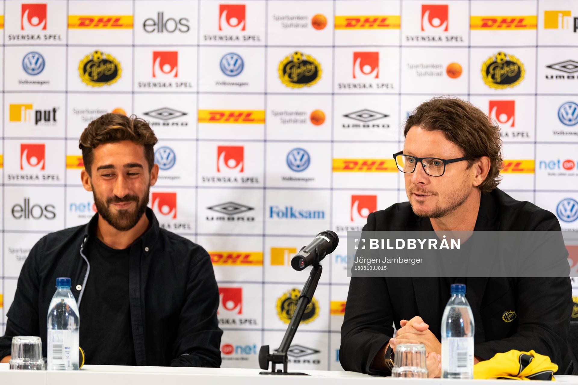 Elfsborgs nyförvärv Frederik Holst med klubbchef Stefan