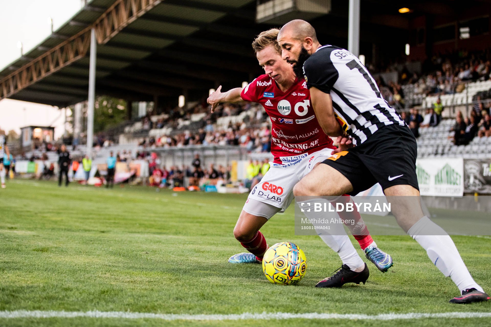 Degerfors Erik Lindell och Landskronas Akram Mansour