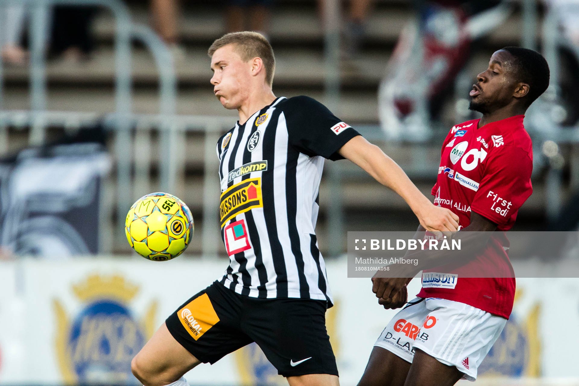 Landskronas Alfons Sampstedt och Degerfors Kevin Wright