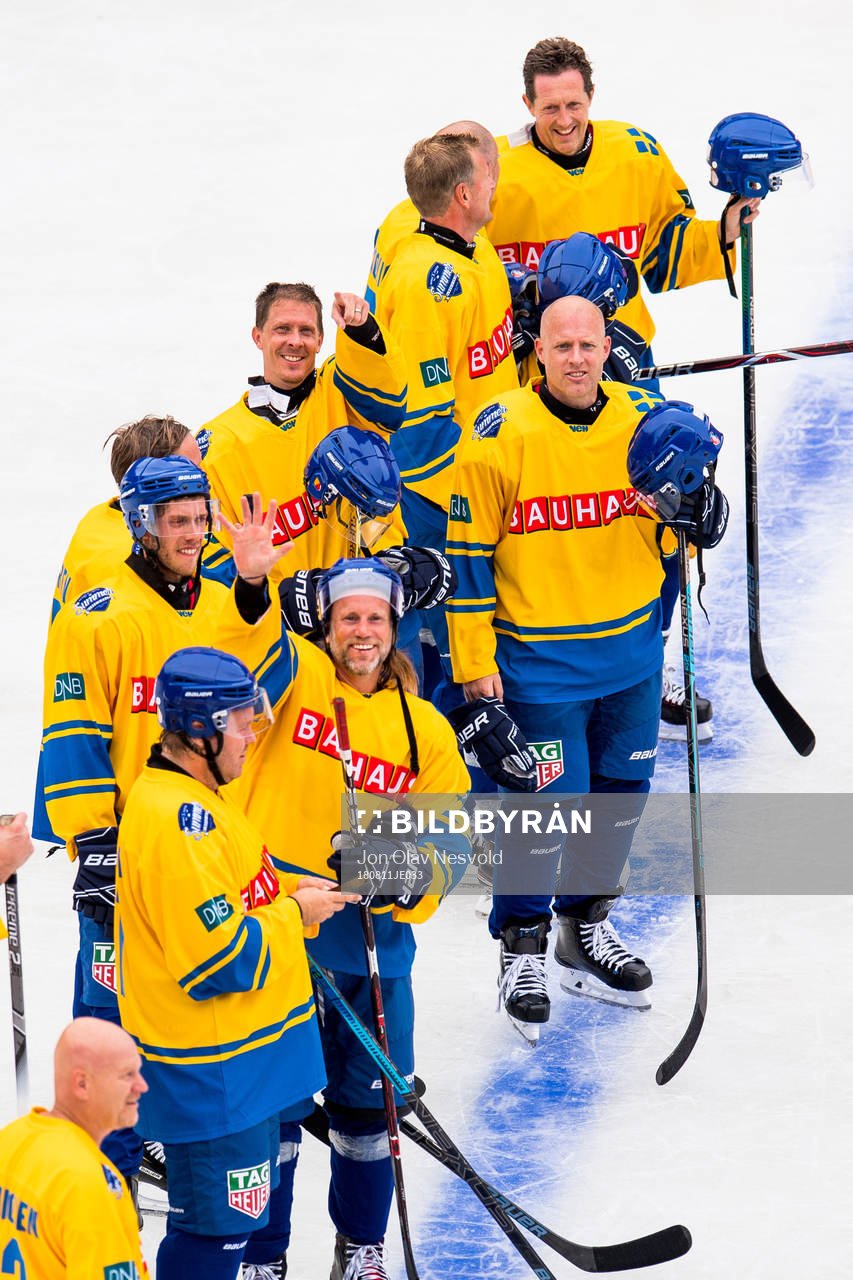The Swedish players Martin Frändesjö, Marcus Hellner,