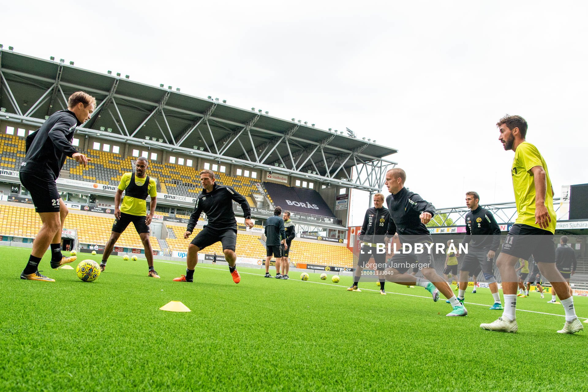 Bollövning där individuell tränare Anders Svensson