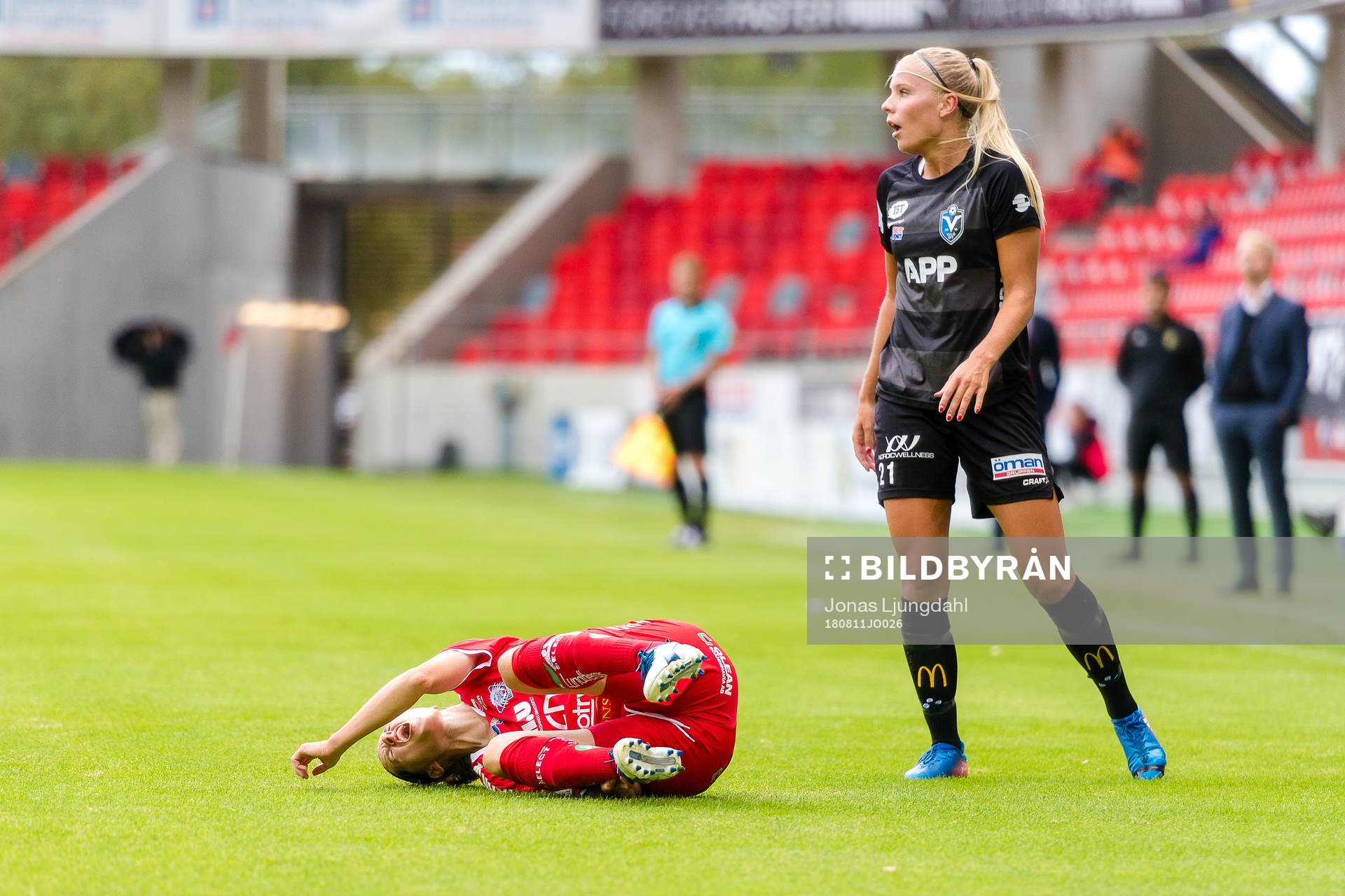 Linköpings Johanna Rasmussen har ont