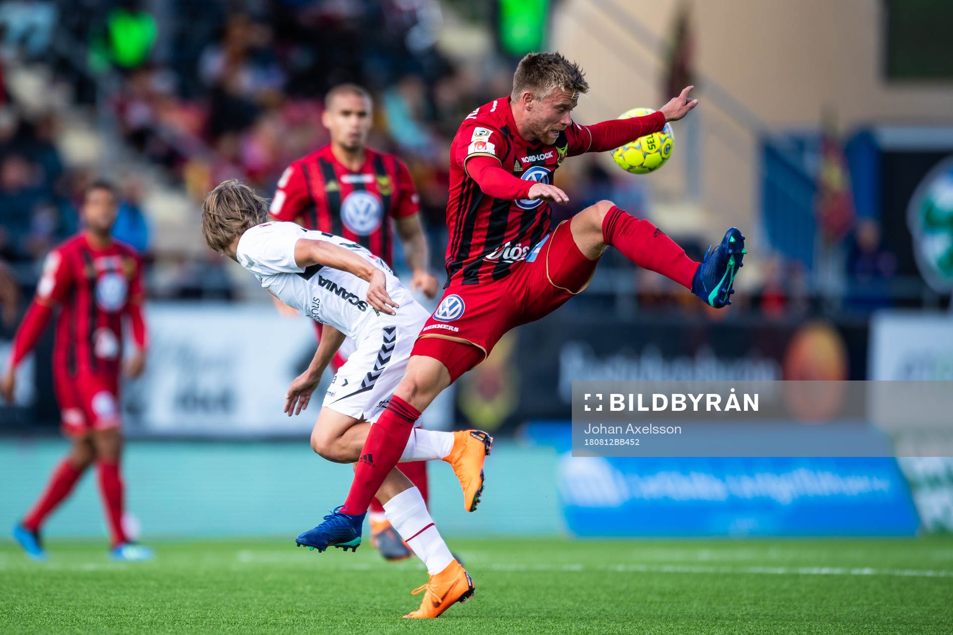 Kalmars Isak Magnusson  och Östersunds Dennis Widgren