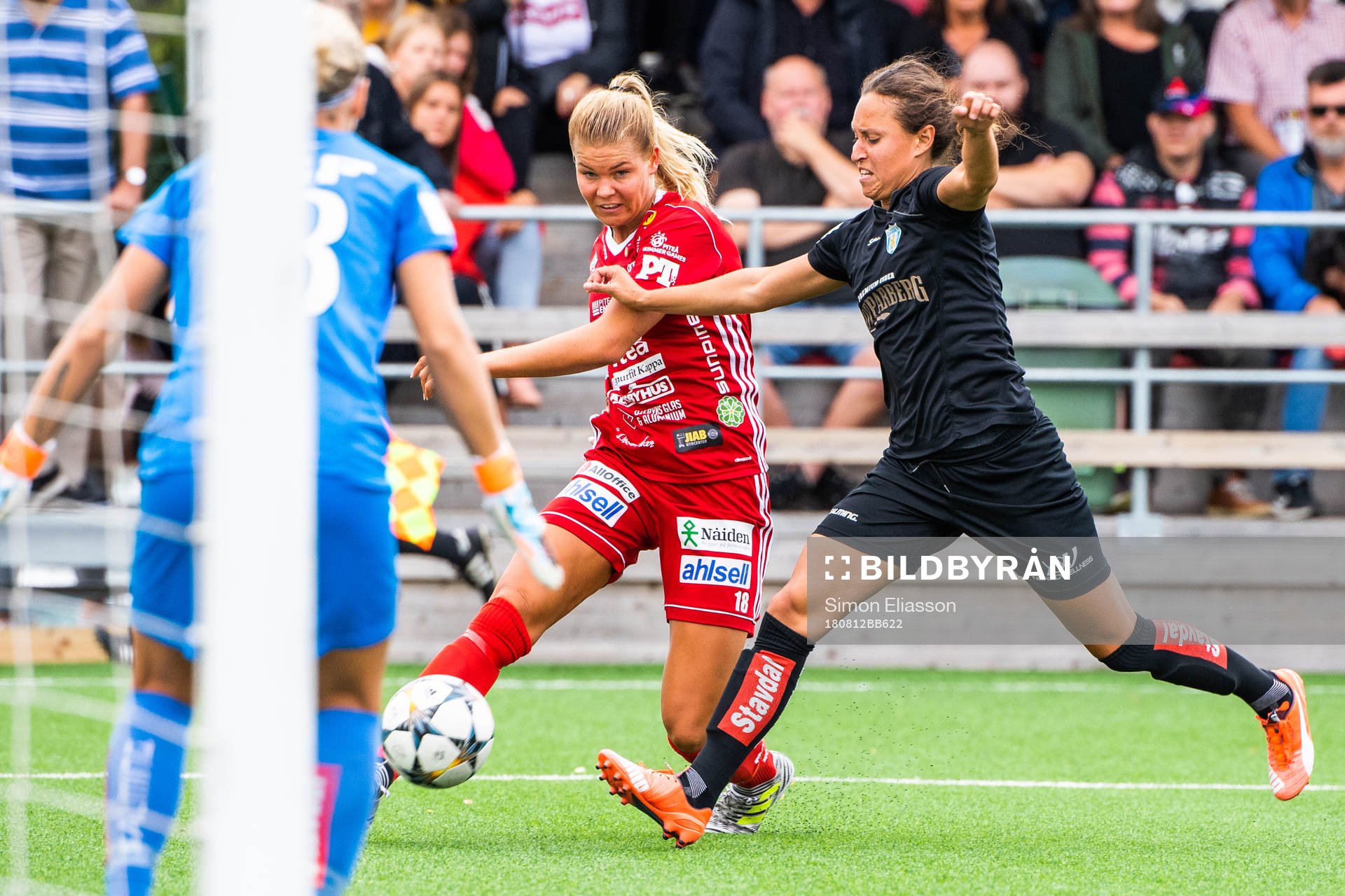Piteås Nina Jakobsson och Taylor Leach