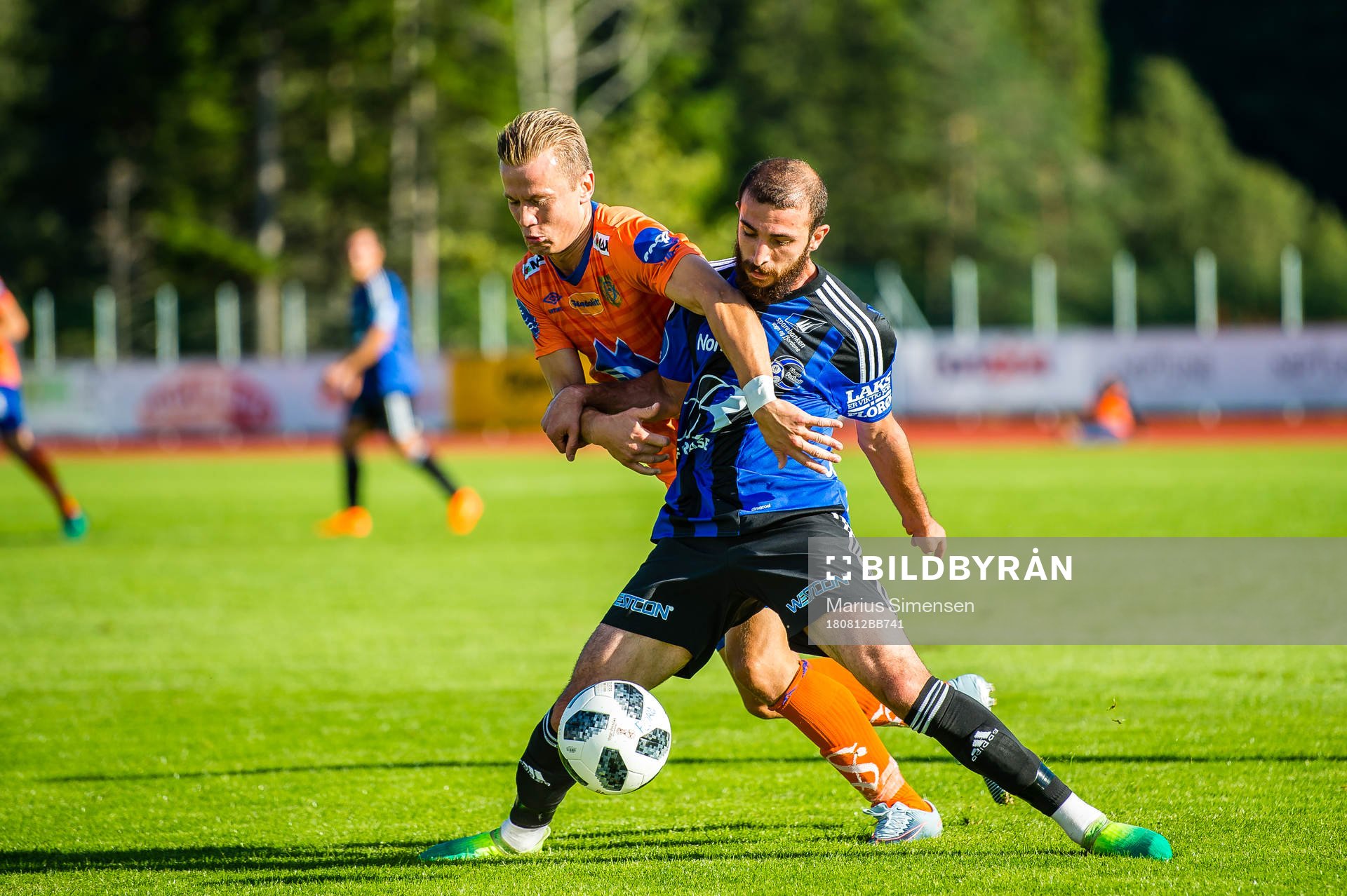 Ståle Steen Sæthre of Aalesund and Otar Javashvili of