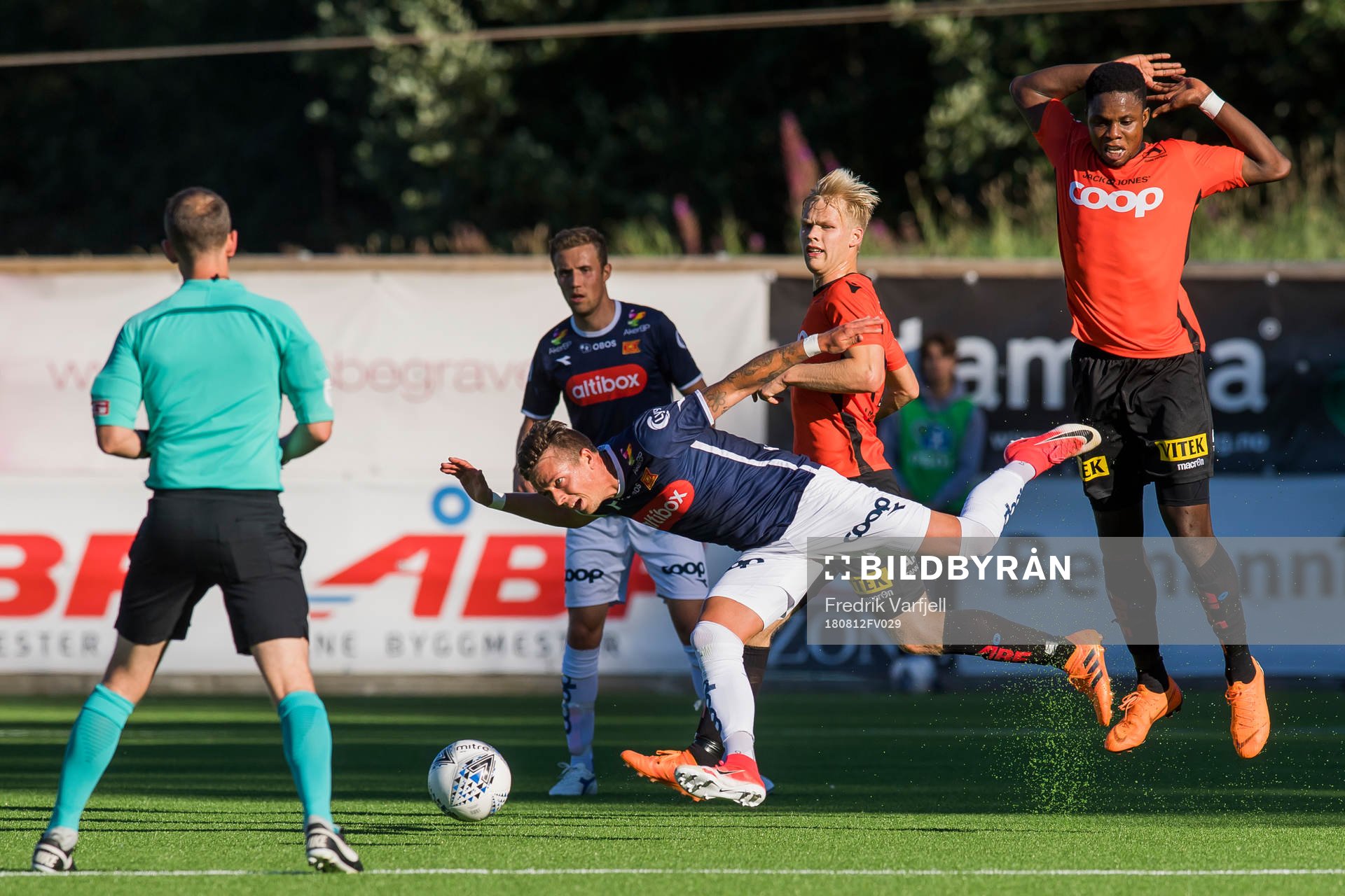 Claes Kronberg of Viking and Michael Ogungbaro of Åsane during the OBOS-ligaen match between Åsane and Viking on August 12, 2018 in Åsane.