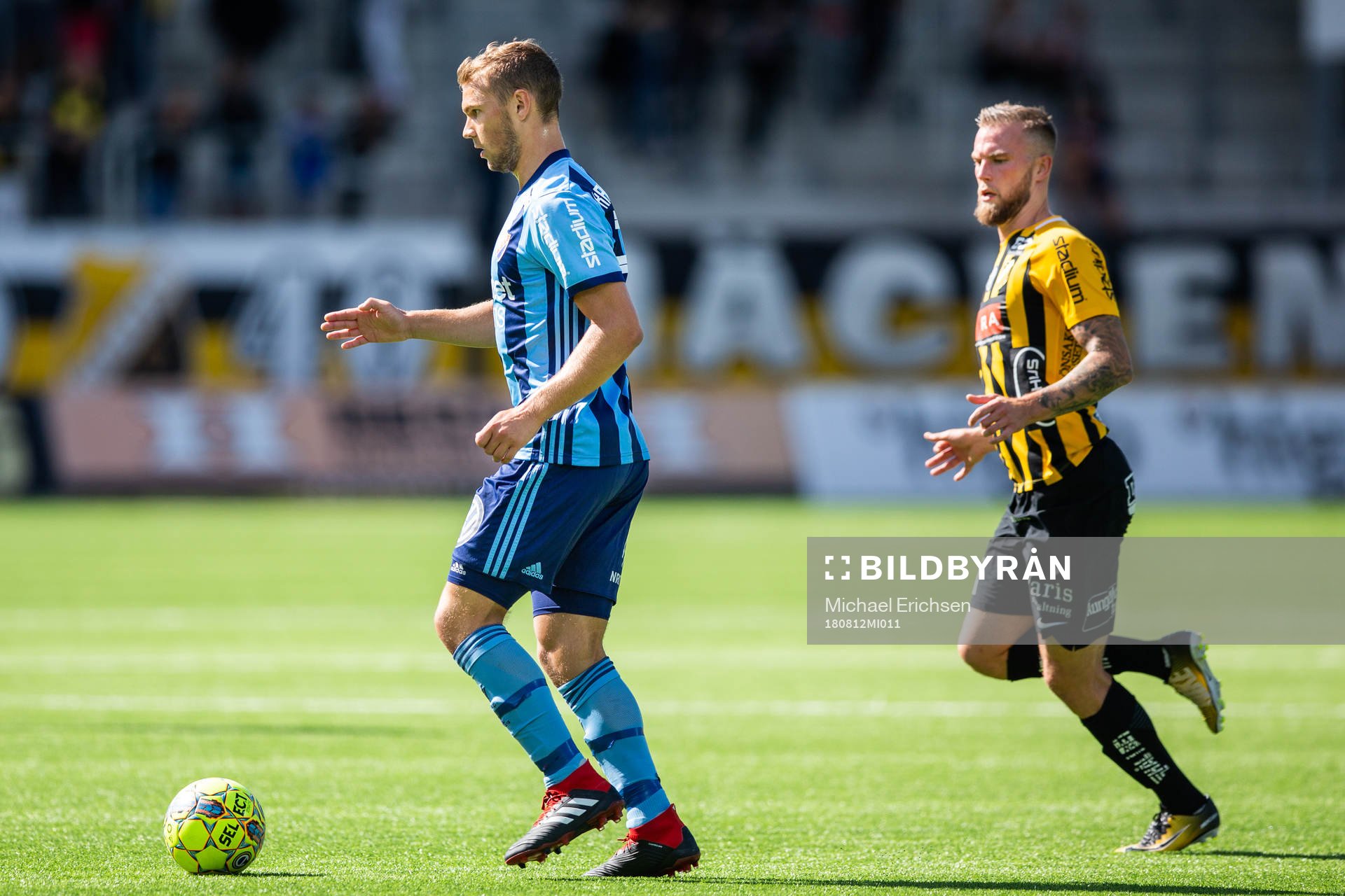 Djurgårdens Jesper Karlström och Häckens Alexander