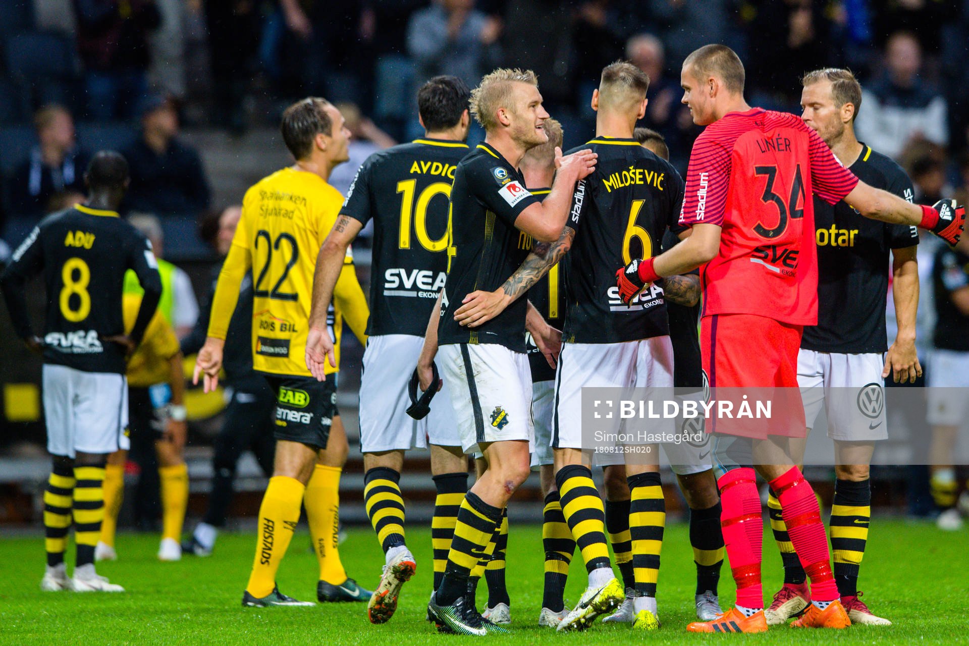 AIK:s spelare jublar efter fotbollsmatchen i Allsvenskan mellan AIK och Elfsborg den 12 augusti 2018 i Stockholm.