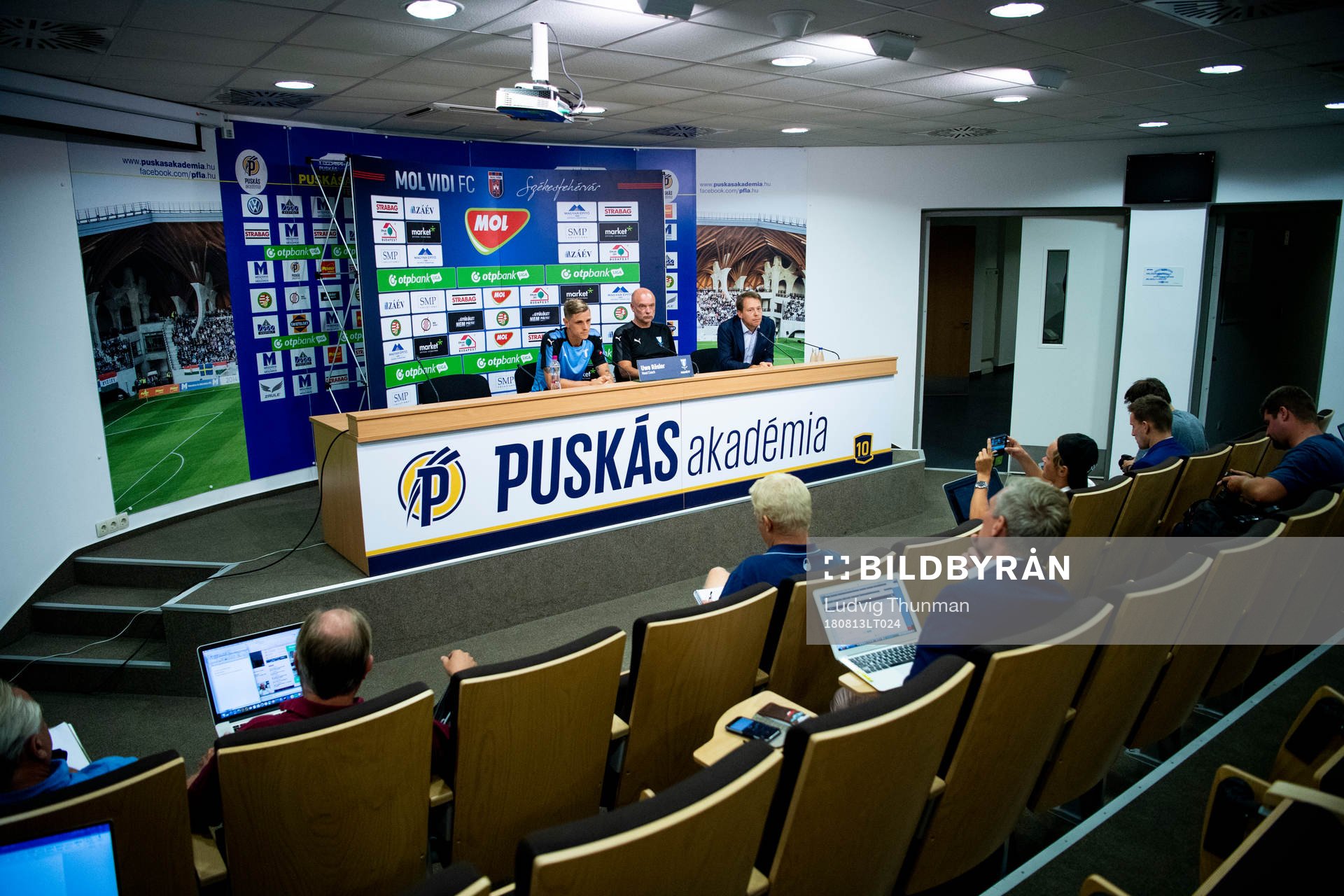 General view of a press conference with Malmö FF