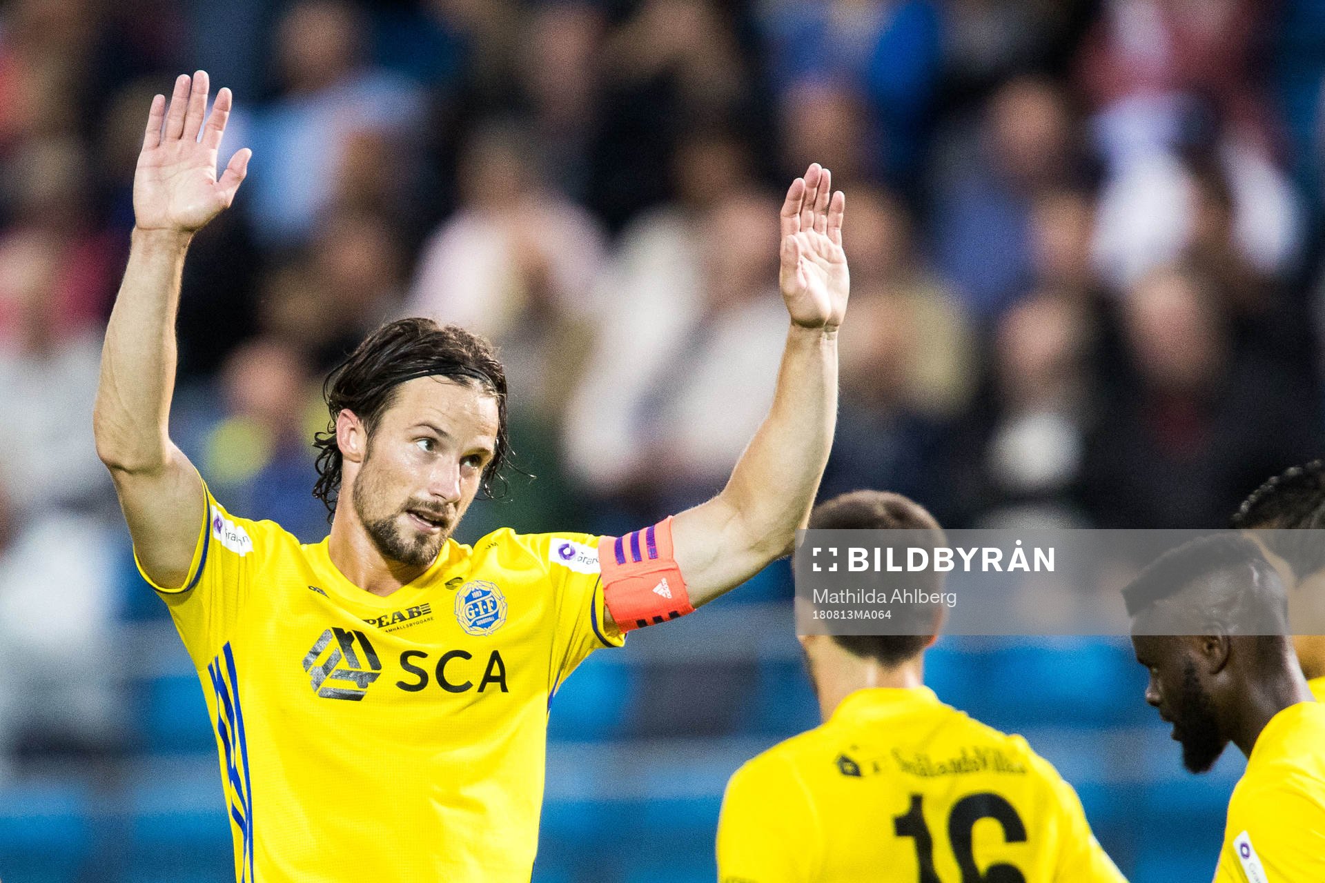 Sundsvalls Linus Hallenius jublar