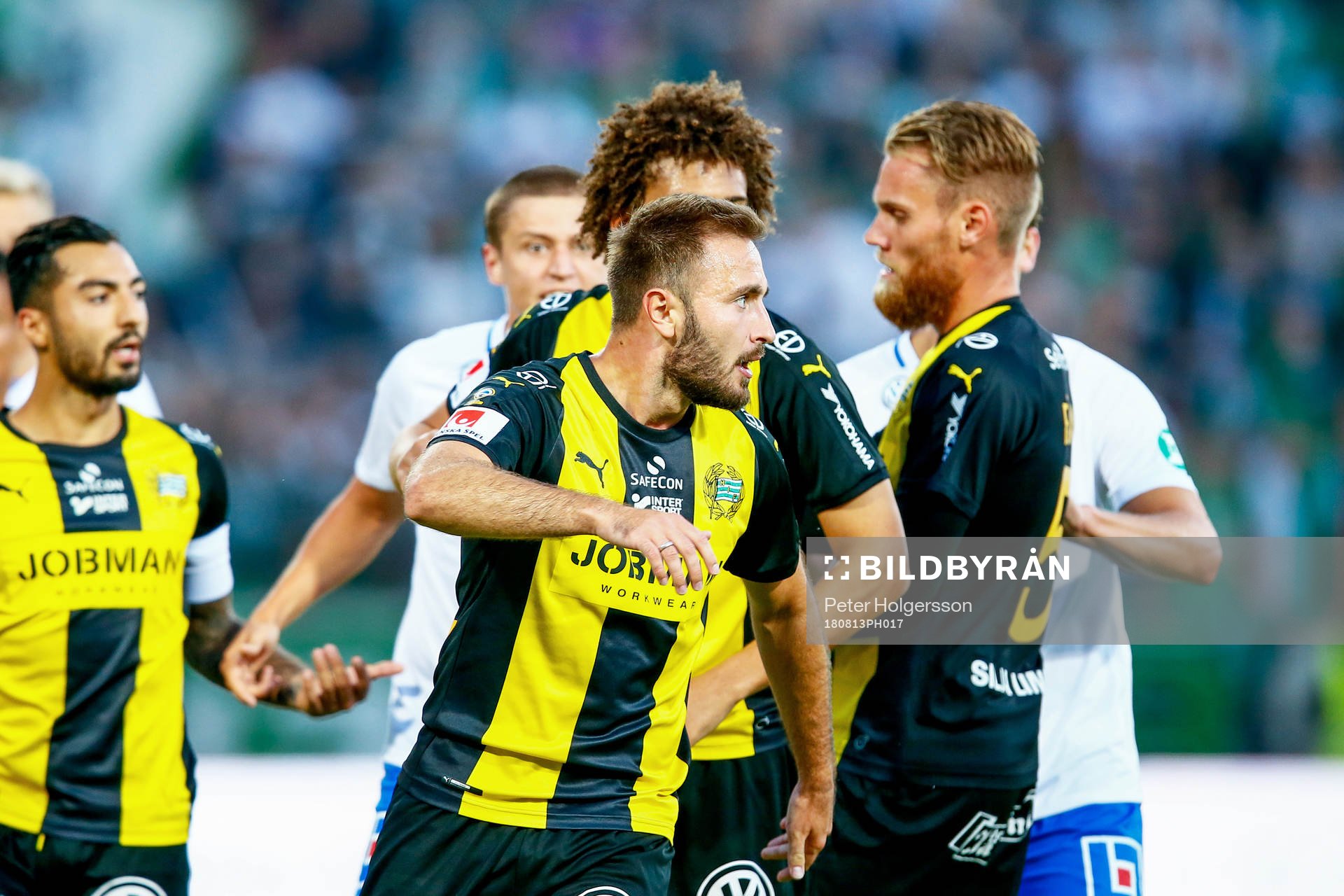 Hammarbys Muamer Tankovic är arg