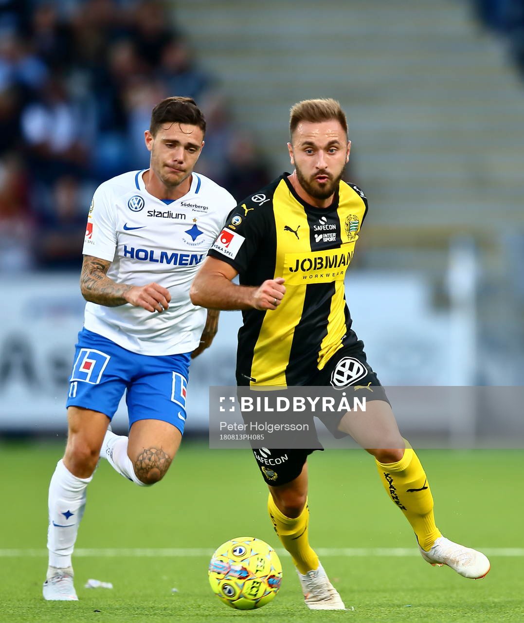Norrköpings David Moberg Karlsson och Hammarbys Muamer