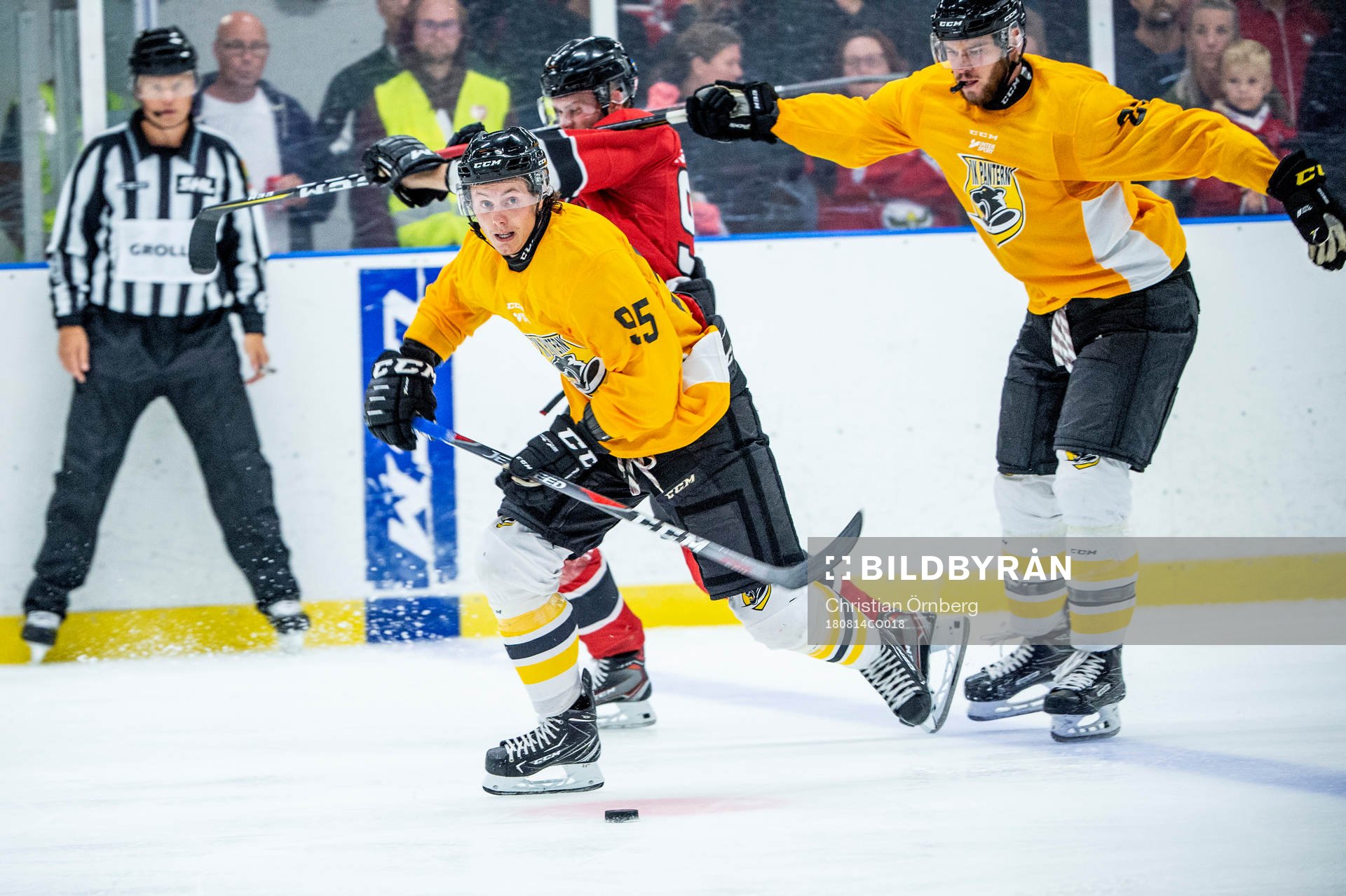 Panterns Nick Olesen och Ruben Rampazzo mot Malmö Redhawks