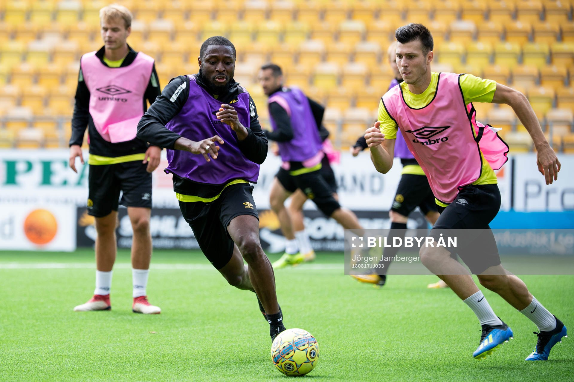 Chinedu Obasi och Mattias Özgun