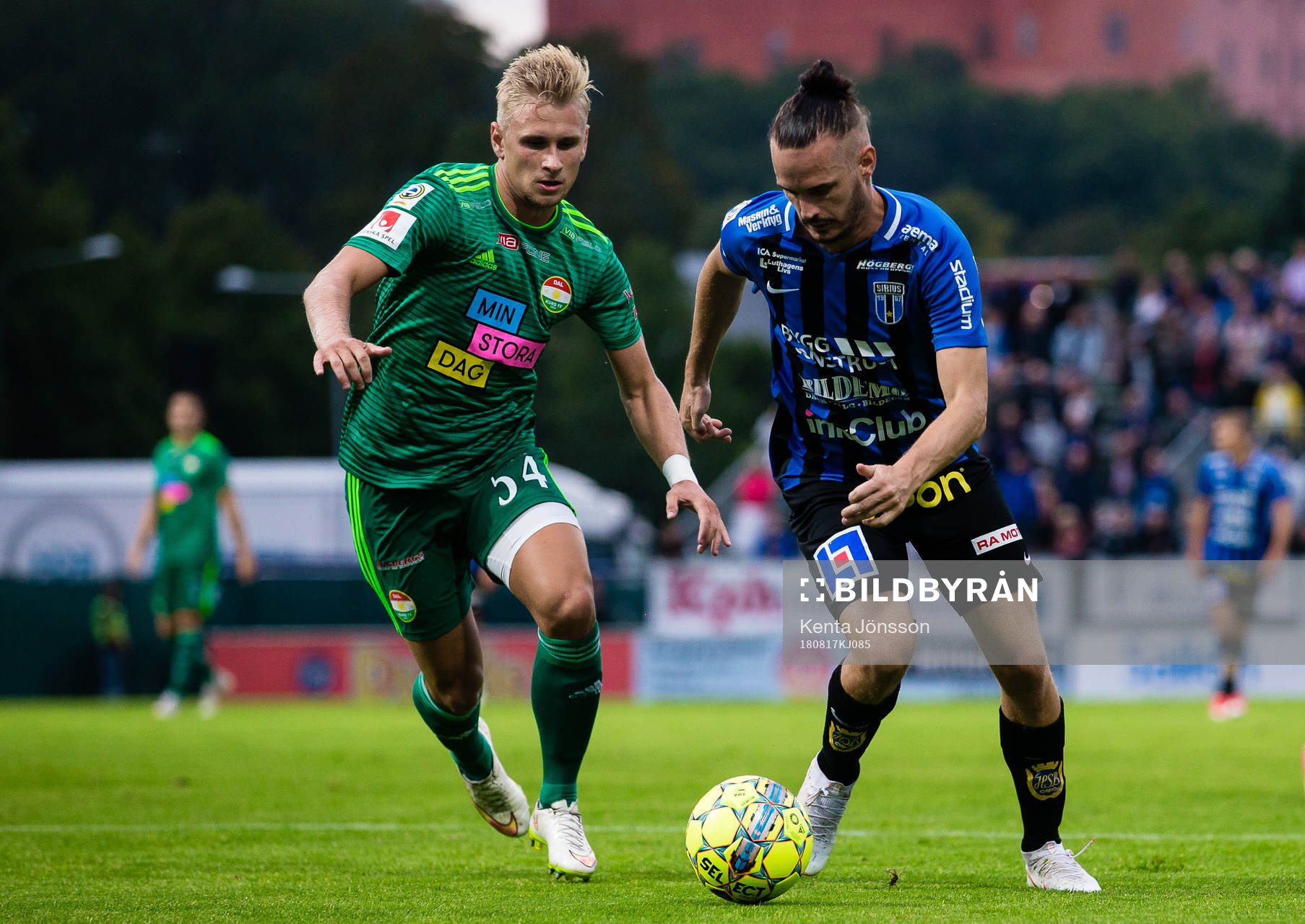 Sirius Jonas Lindberg och Dalkurds Simon Strand