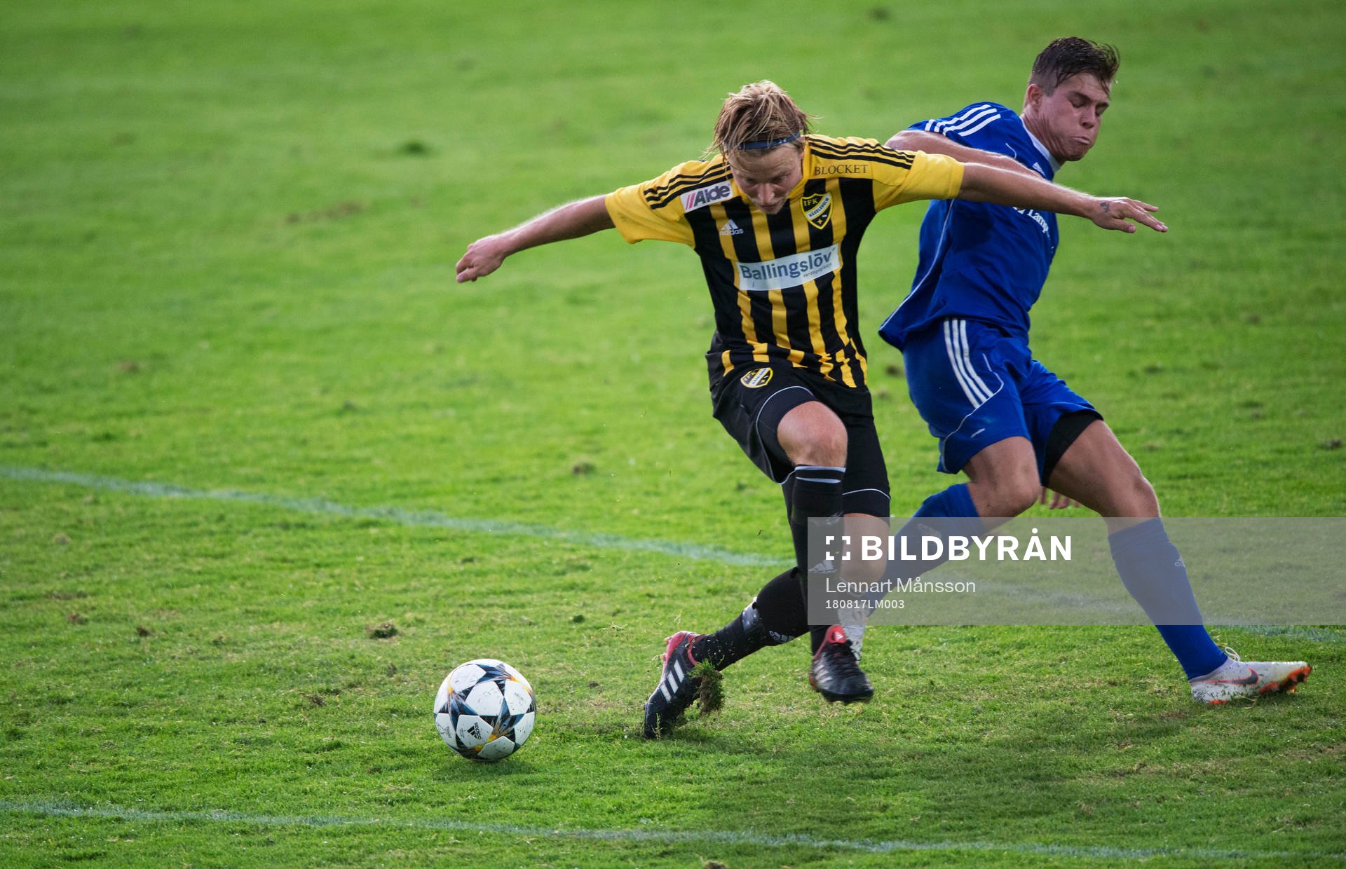 IFK Hässleholms Gustaf Lindroth i matchen i div. 2 Östra