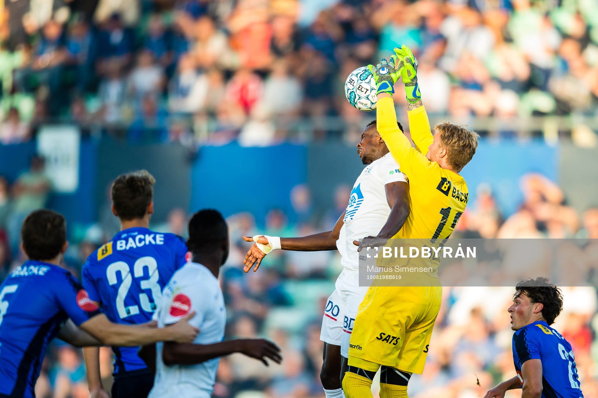 Babacar Sarr of Molde and Robert Marcus Sandberg of Stabæk
