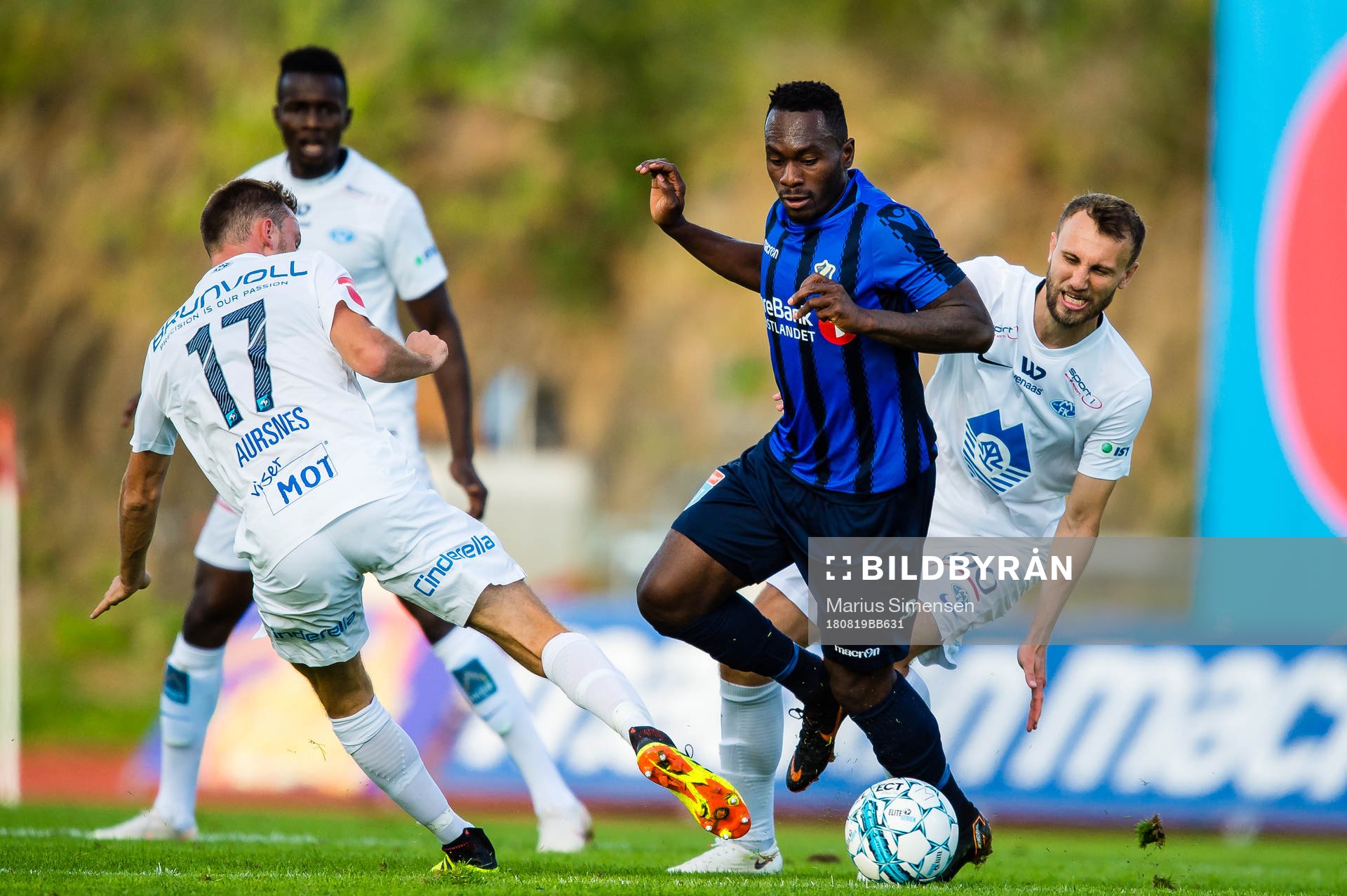 Bi Sylvestre Franck Fortune Boli of Stabæk and Magnus