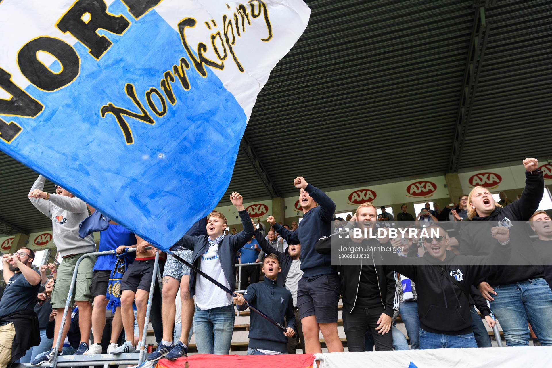 Norrköpings supportrar jublar